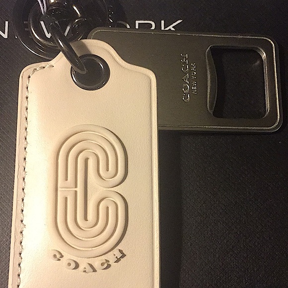 (UNISEX) COACH BOTTLE OPENER KEY FOB / KEYCHAIN - Picture 4 of 11